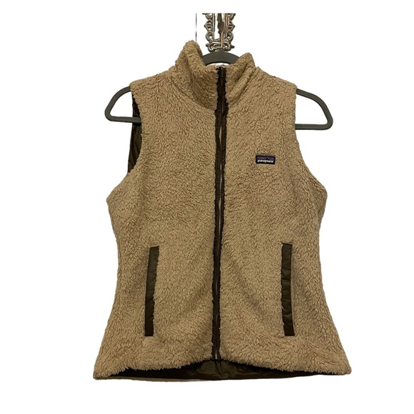 Patagonia Jackets & Blazers - Patagonia Los Gatos Sherpa fleece vest small brown reversible pockets neutral